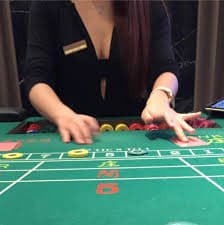 Multi-player poker action at tiktak8togel studio